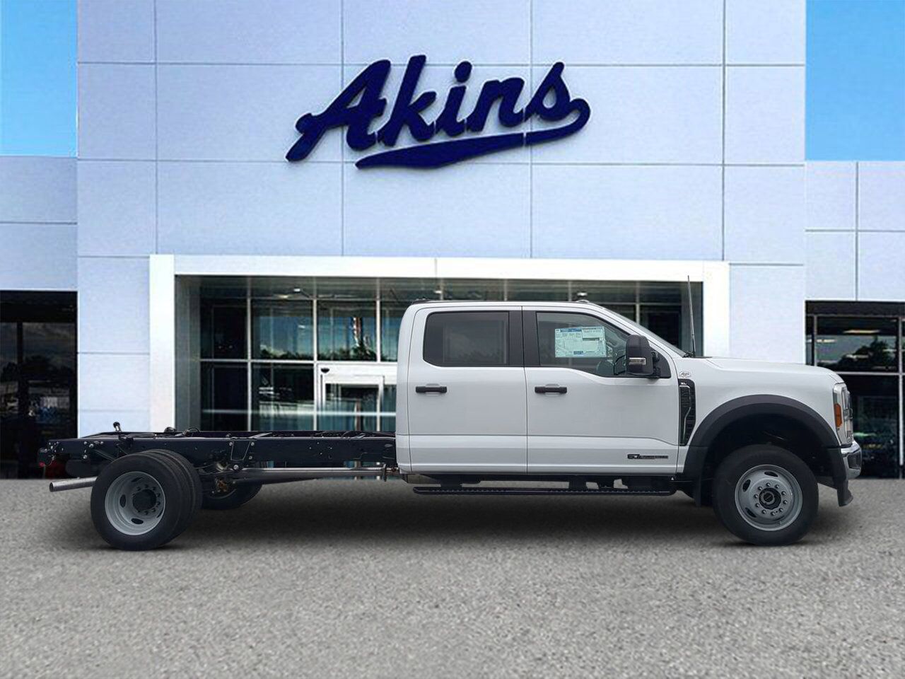 2025 Ford Super Duty F-450 DRW