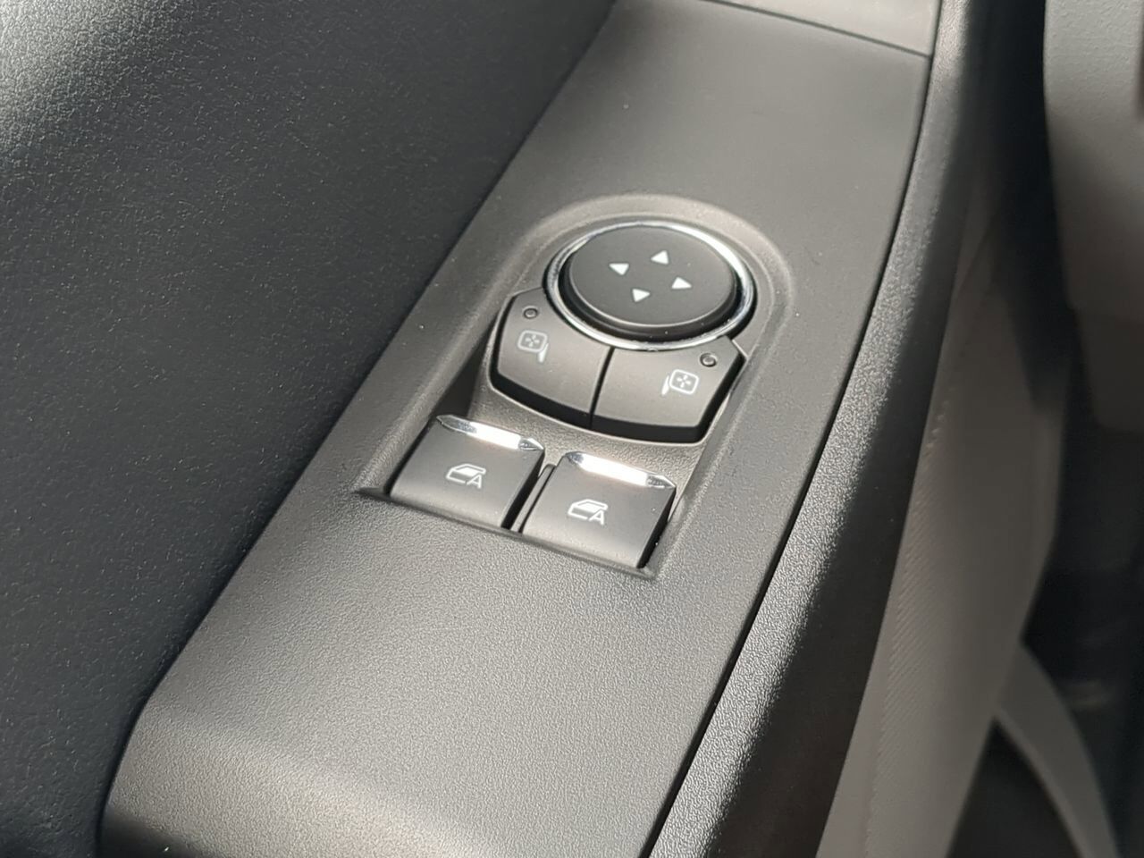 2025 Ford Super Duty F-550 DRW Box Truck Appleton WI