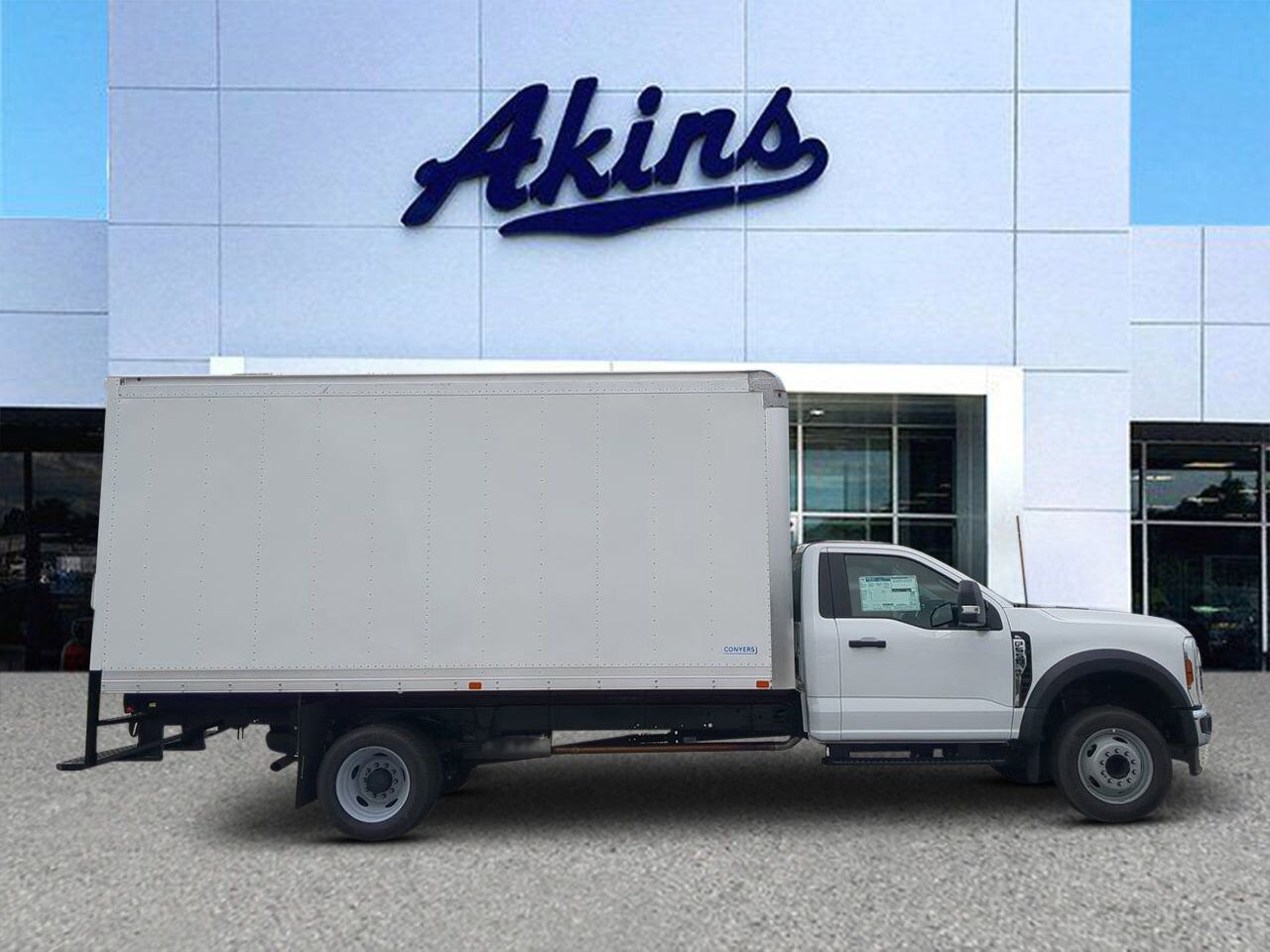 2025 Ford Super Duty F-550 DRW Box Truck Appleton WI