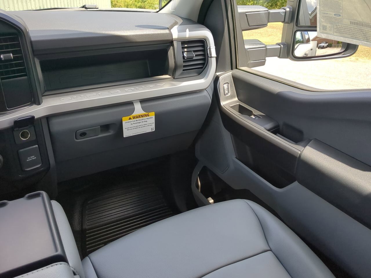 2025 Ford Super Duty F-550 DRW SERVICE BODY Appleton WI