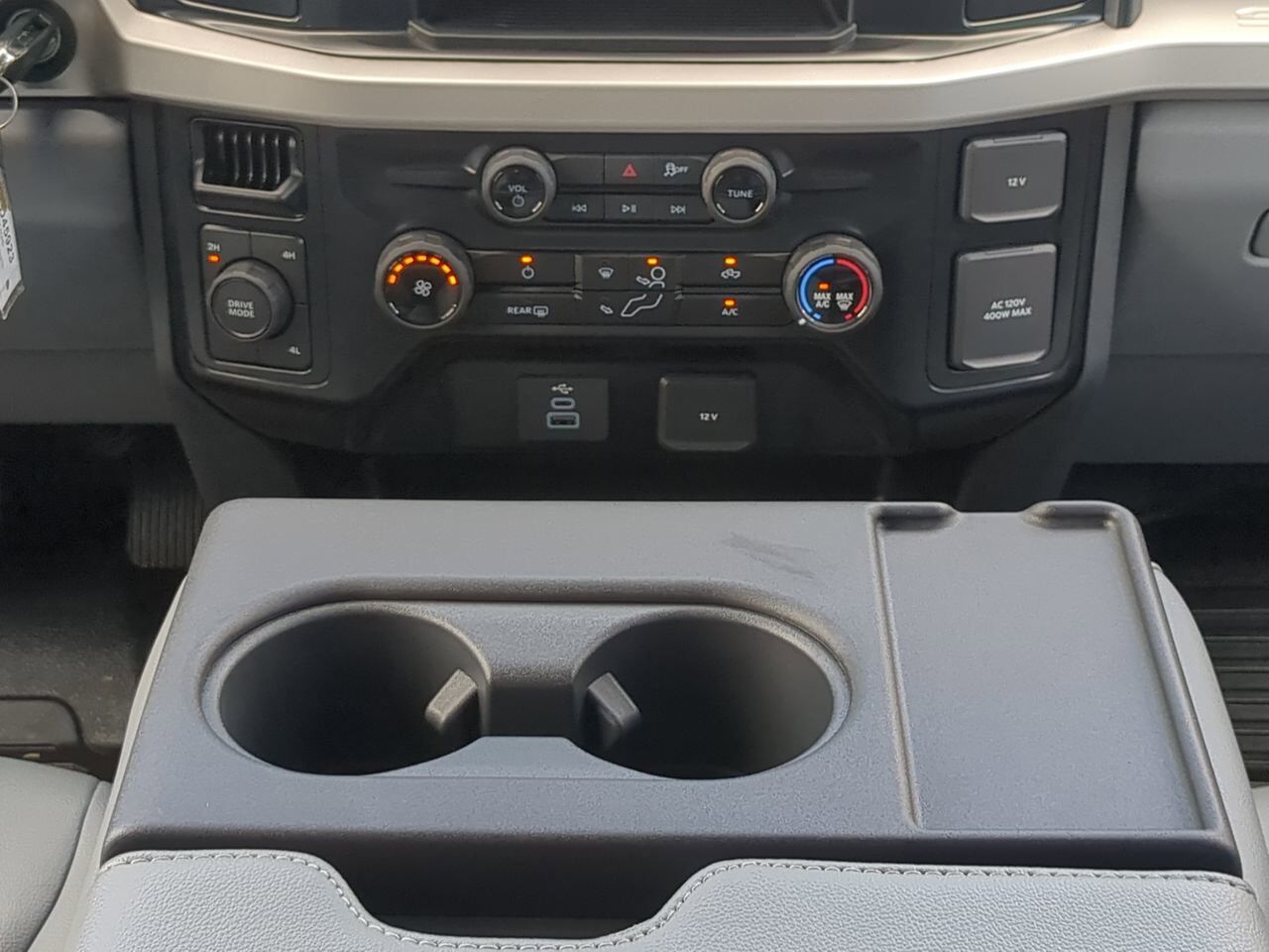 2025 Ford Super Duty F-550 DRW Service Body Appleton WI