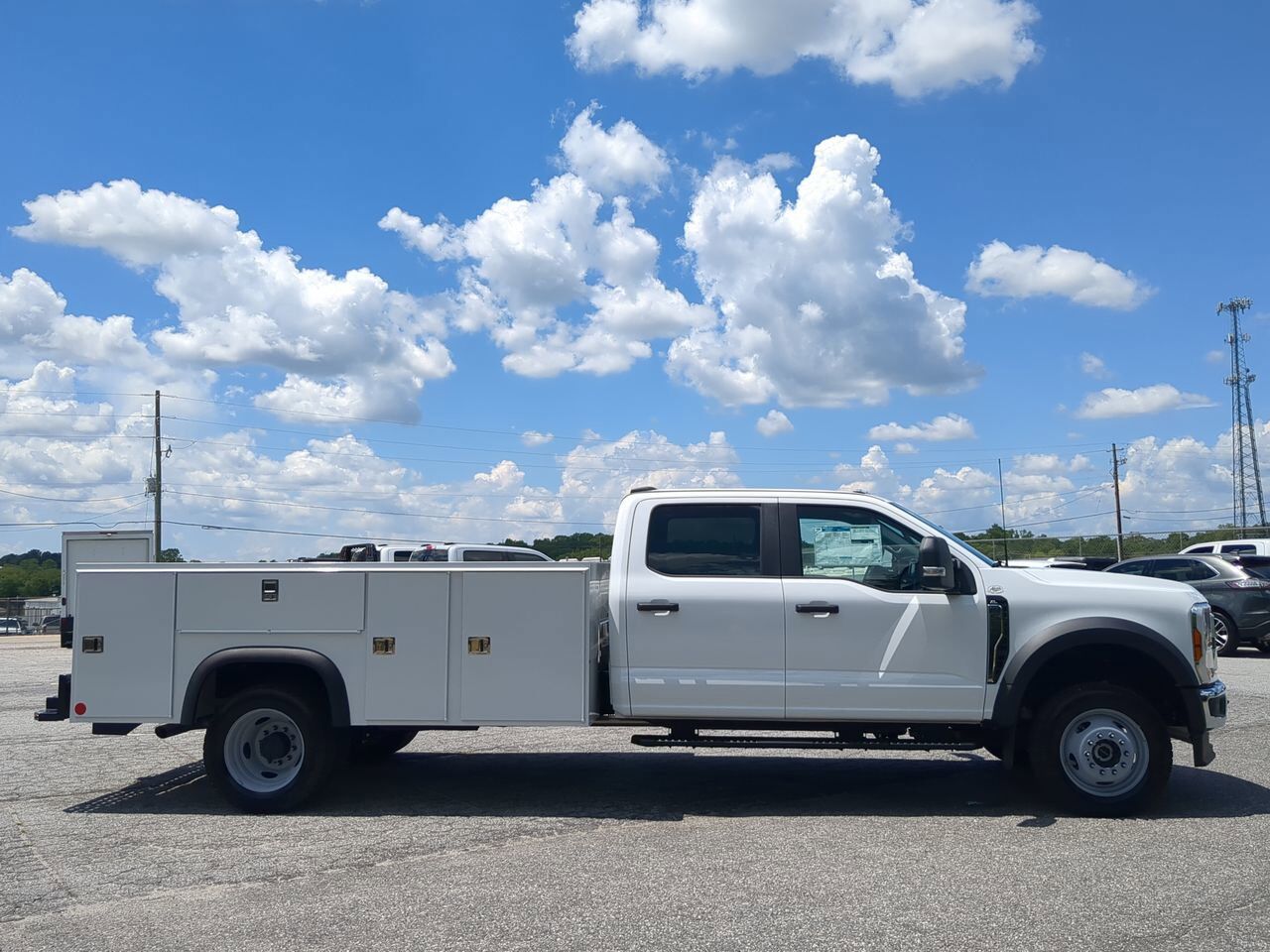 2025 Ford Super Duty F-550 DRW Service Body Appleton WI