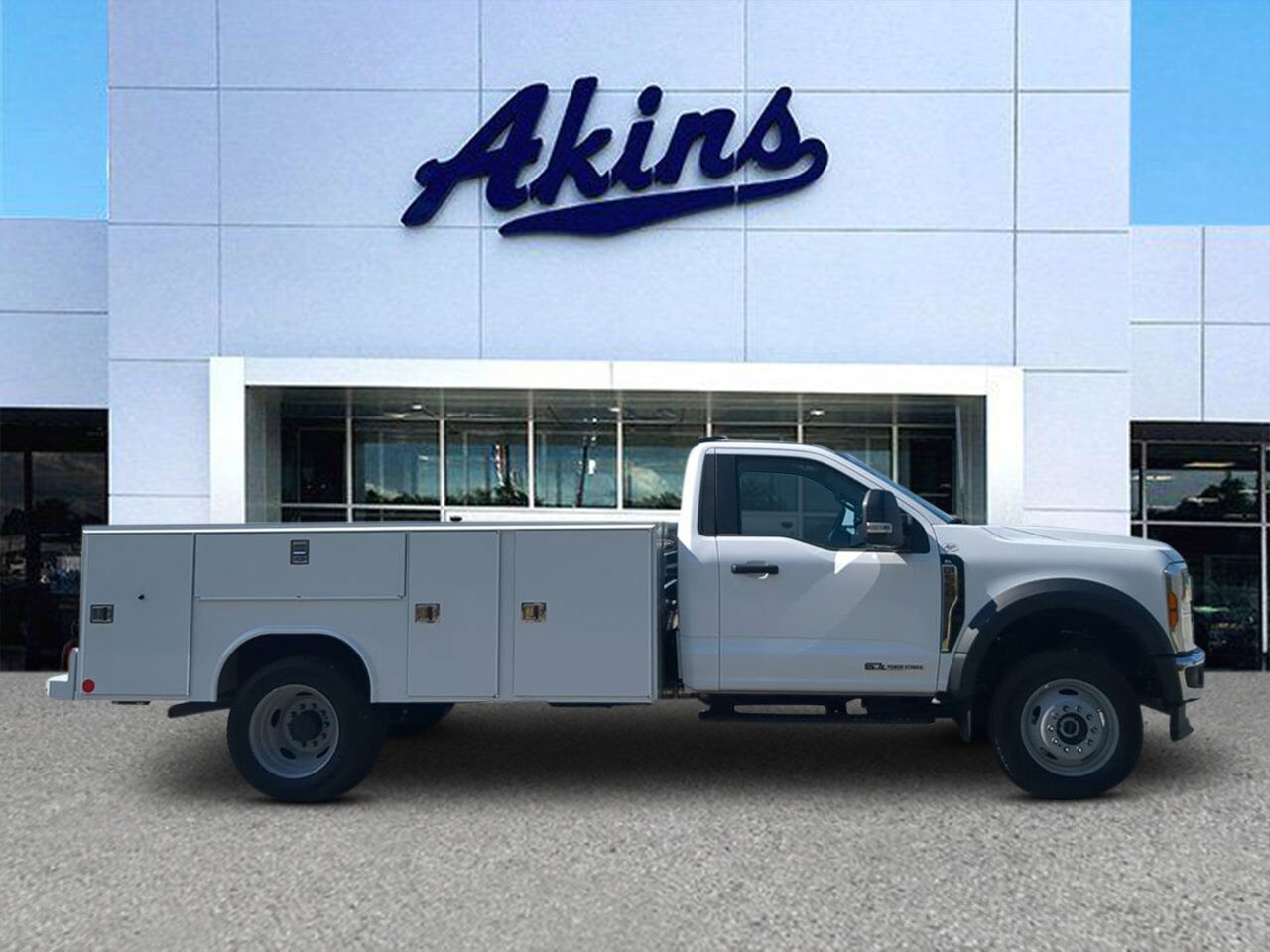2025 Ford Super Duty F-550 DRW