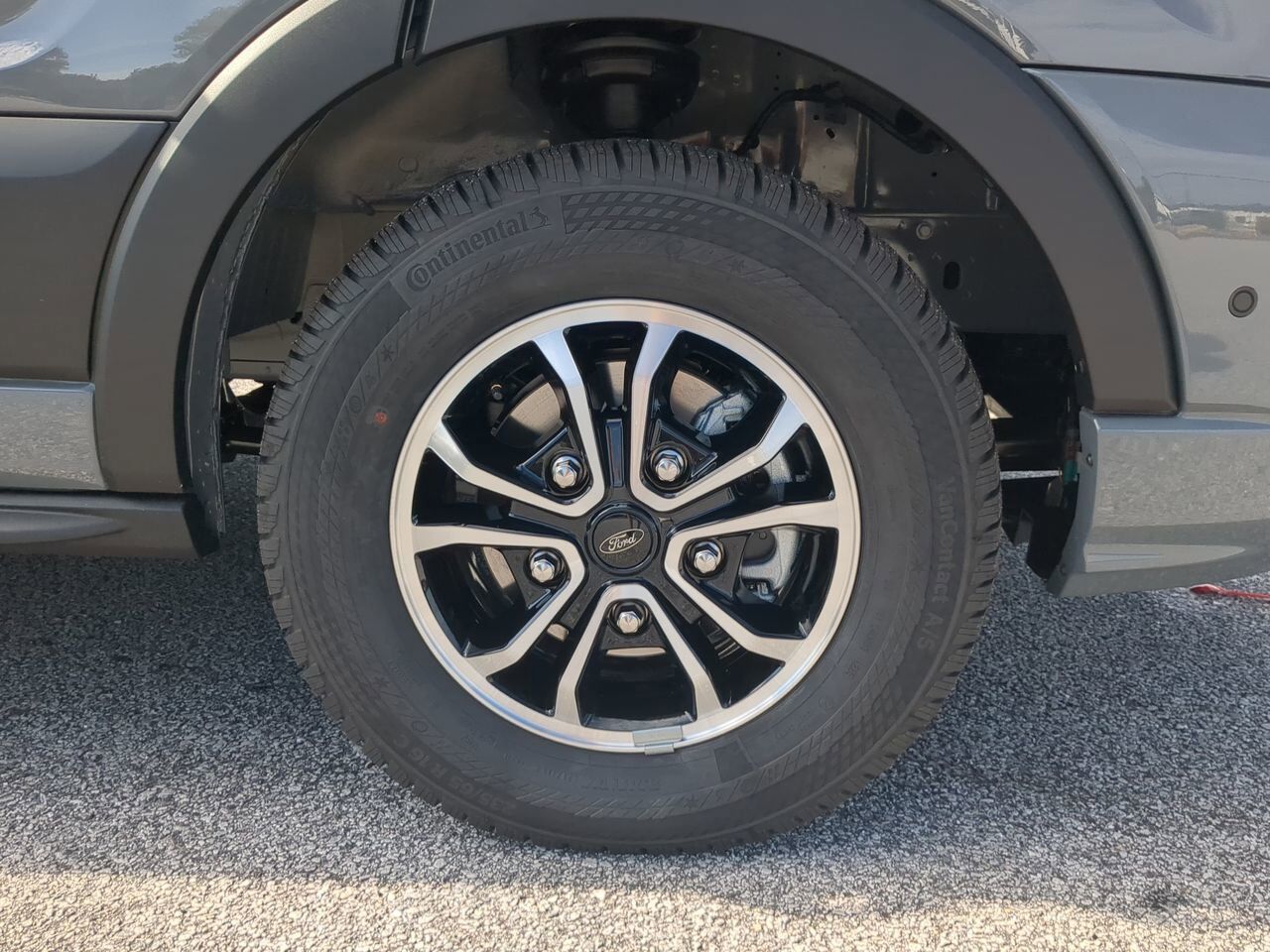 2025 Ford Transit Passenger Wagon XLT Appleton WI