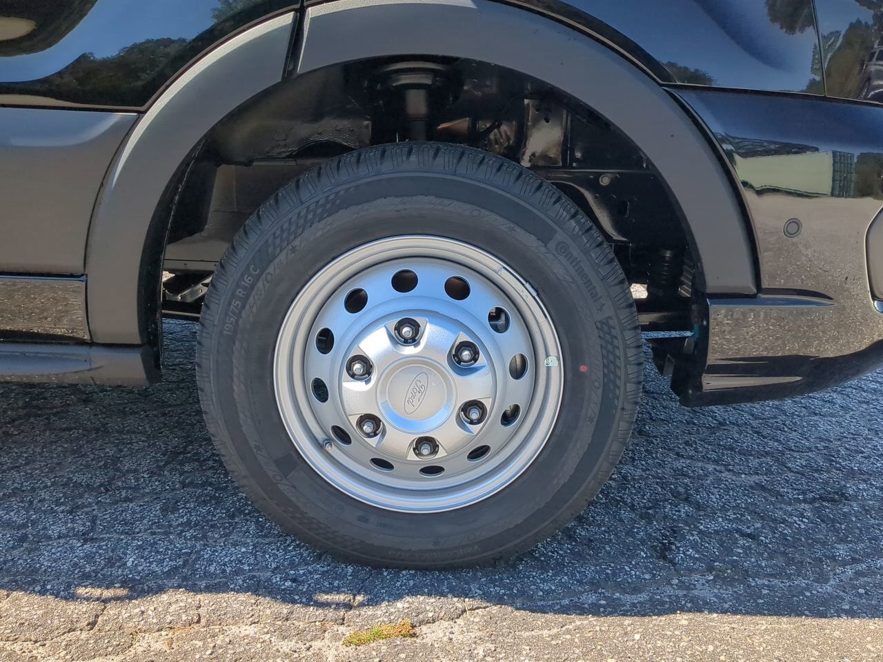 2025 Ford Transit Passenger Wagon XLT Appleton WI