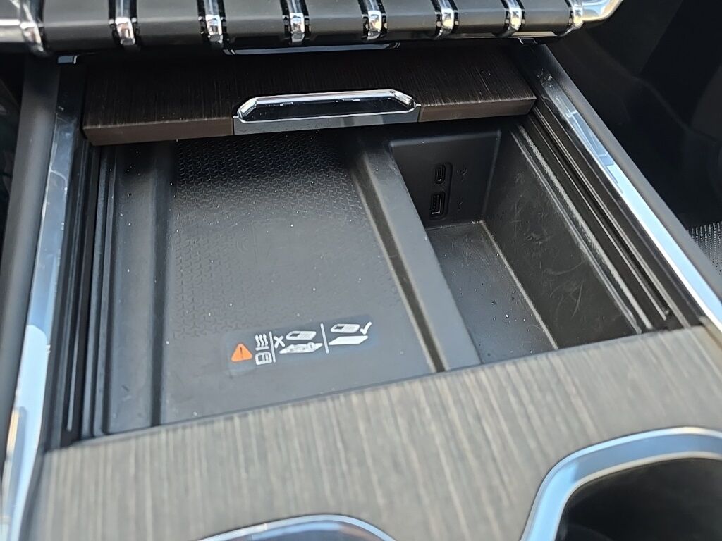 2025 GMC Acadia Denali AWD Fond du Lac WI 2025 GMC Acadia Denali AWD Fond du Lac WI