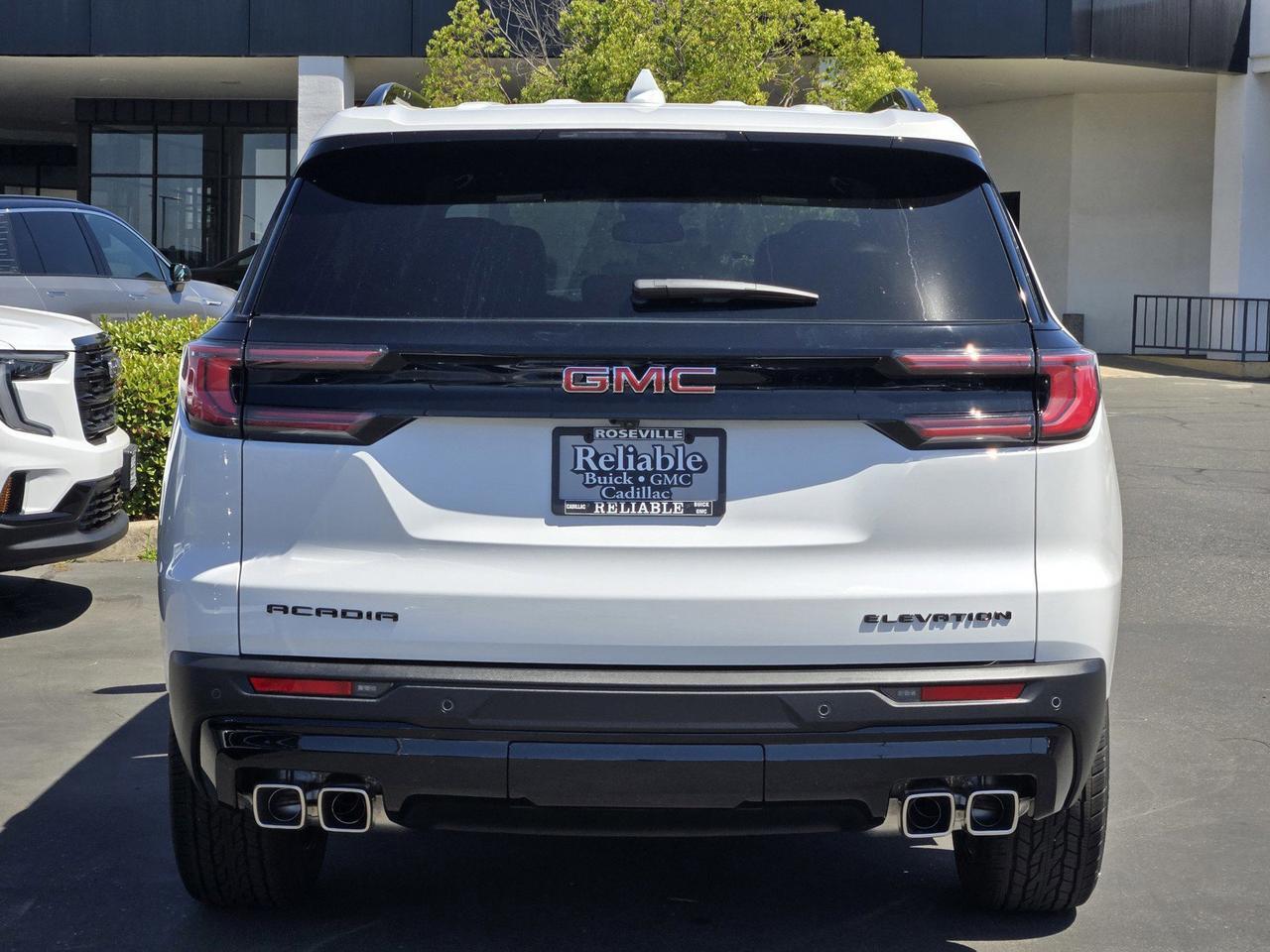 2025 GMC Acadia FWD Elevation Roseville CA