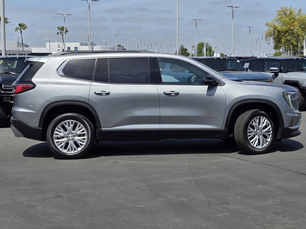 2025 GMC Acadia FWD Elevation Roseville CA