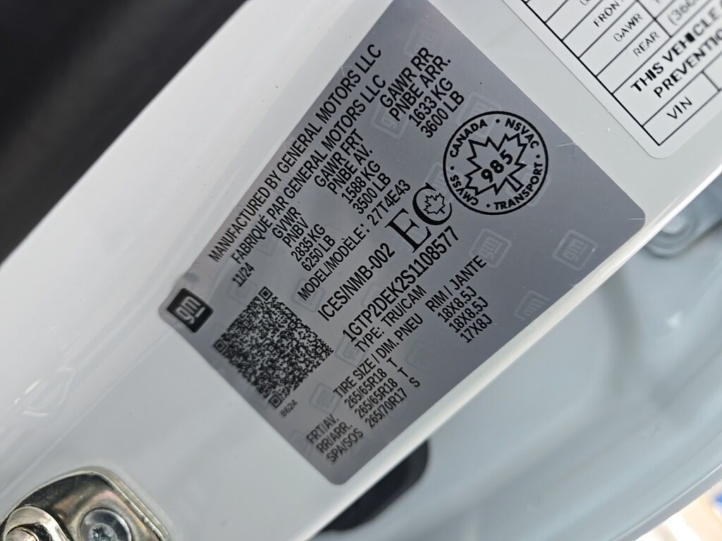 2025 GMC Canyon 4x4 Crew Cab AT4 Fond du Lac WI 2025 GMC Canyon 4x4 Crew Cab AT4 Fond du Lac WI