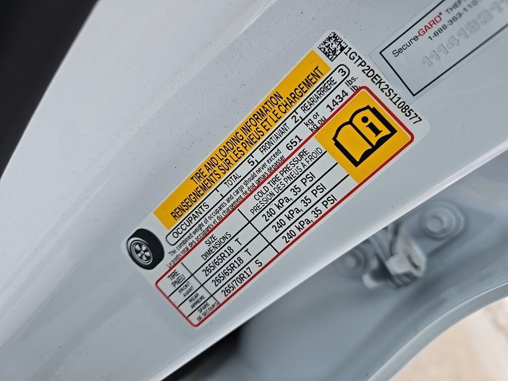 2025 GMC Canyon 4x4 Crew Cab AT4 Fond du Lac WI 2025 GMC Canyon 4x4 Crew Cab AT4 Fond du Lac WI