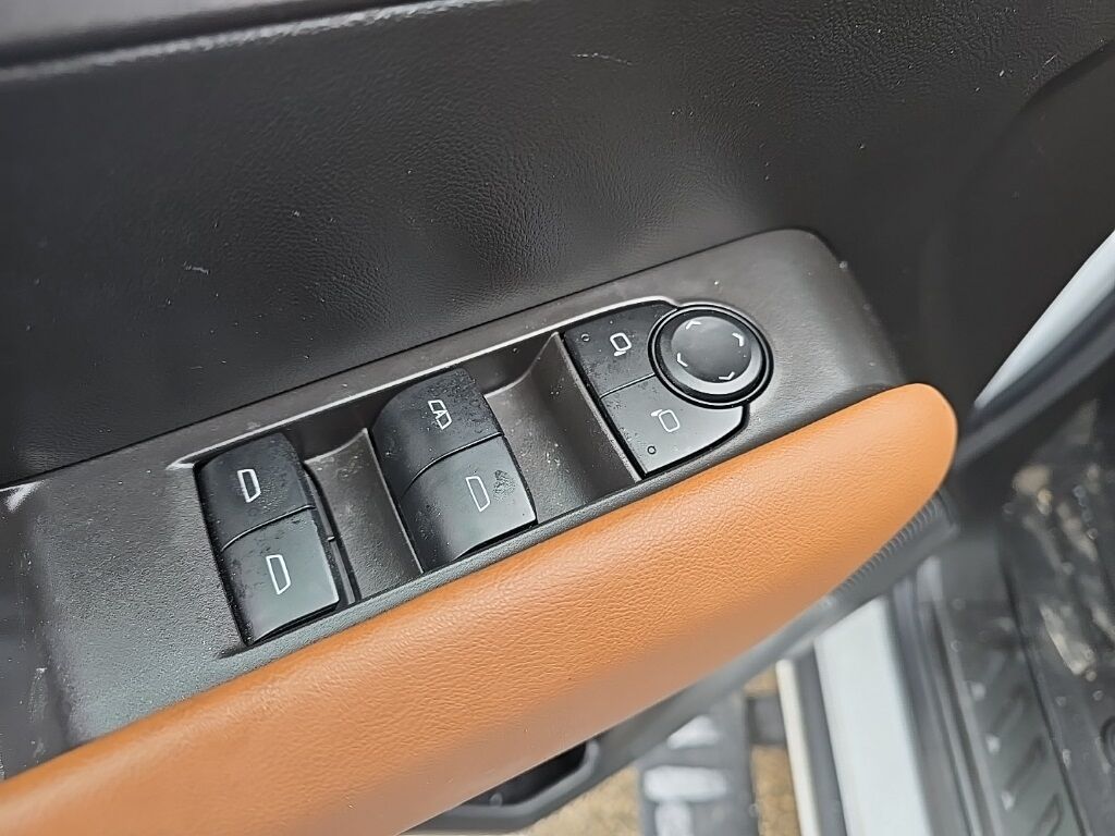 2025 GMC Canyon 4x4 Crew Cab AT4 Fond du Lac WI 2025 GMC Canyon 4x4 Crew Cab AT4 Fond du Lac WI