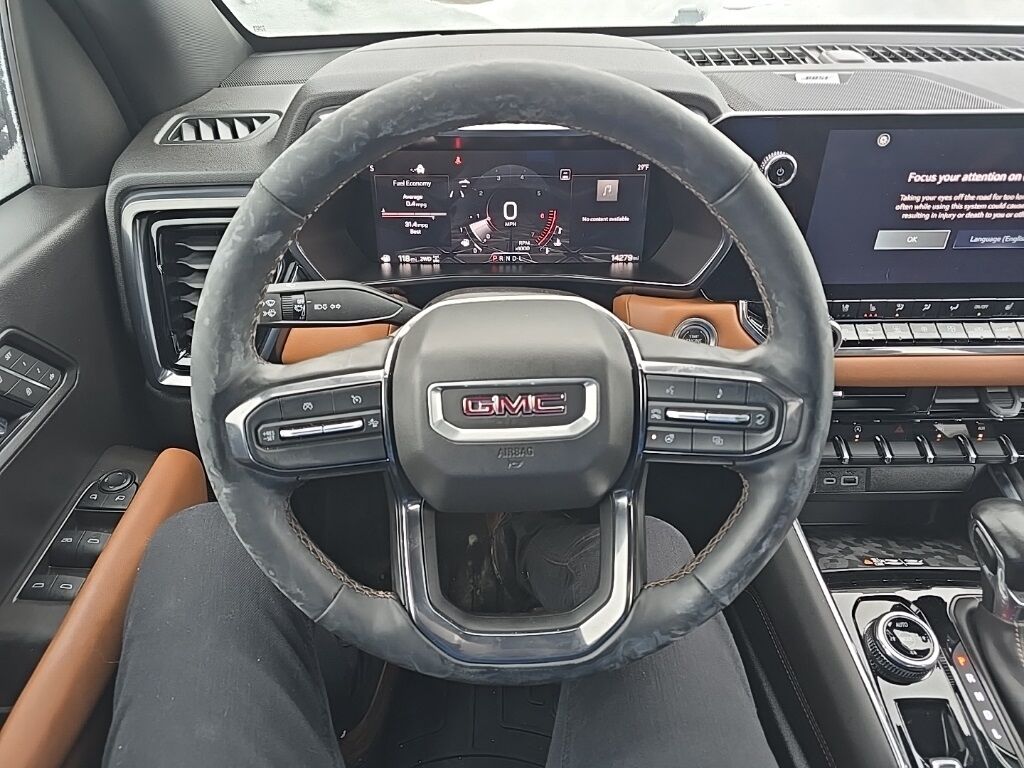 2025 GMC Canyon 4x4 Crew Cab AT4 Fond du Lac WI 2025 GMC Canyon 4x4 Crew Cab AT4 Fond du Lac WI