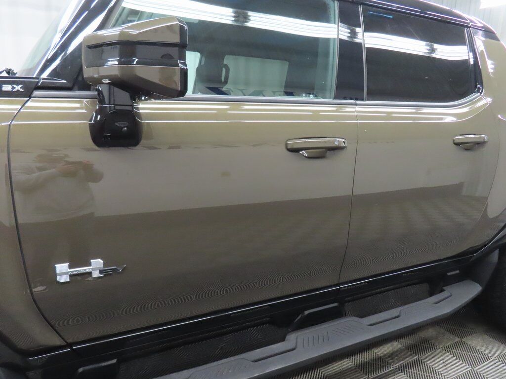 2025 GMC Hummer EV Pickup 4x4 Crew Cab 2X Fond du Lac WI 2025 GMC Hummer EV Pickup 4x4 Crew Cab 2X Fond du Lac WI