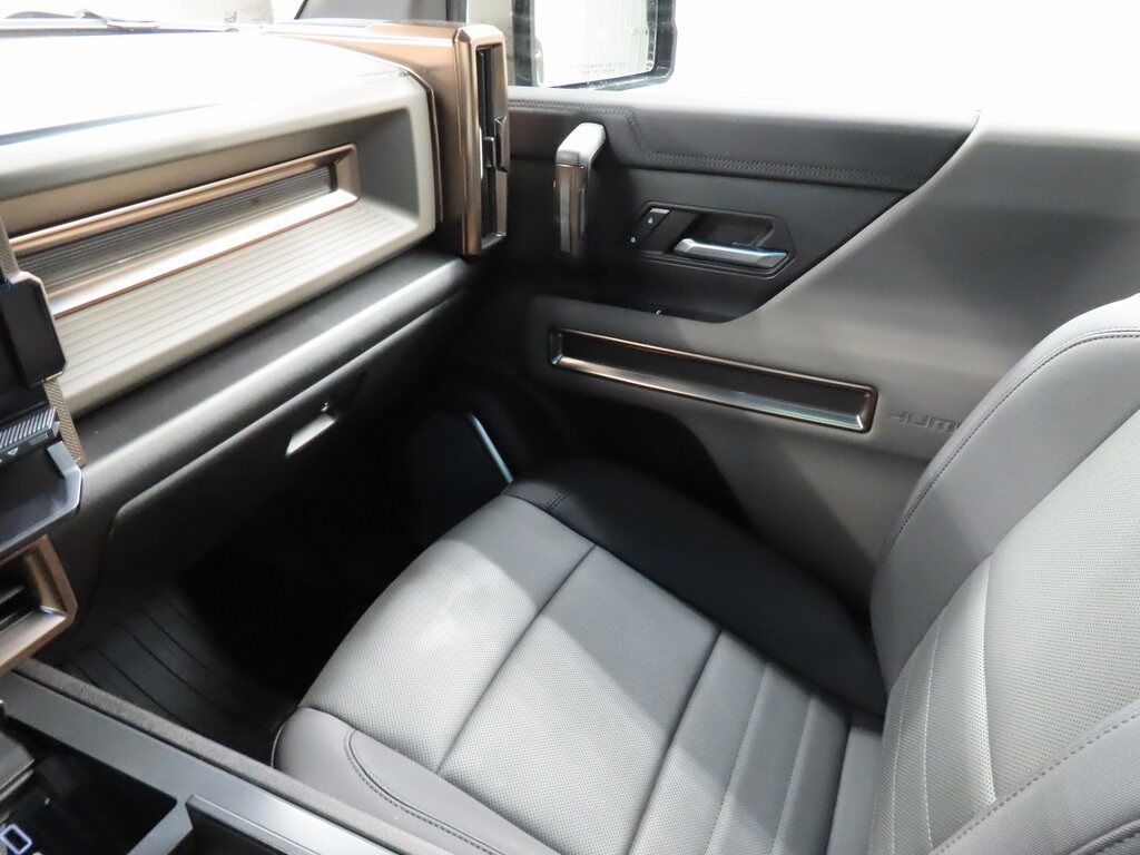 2025 GMC Hummer EV Pickup 4x4 Crew Cab 2X Fond du Lac WI 2025 GMC Hummer EV Pickup 4x4 Crew Cab 2X Fond du Lac WI
