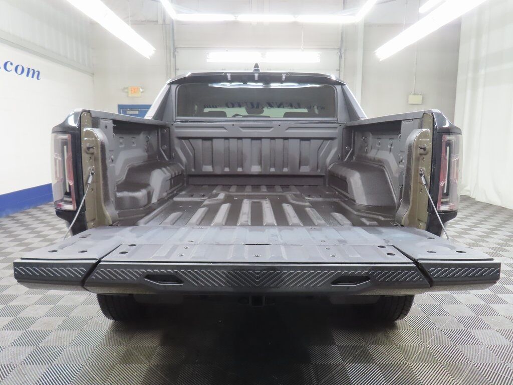 2025 GMC Hummer EV Pickup 4x4 Crew Cab 2X Fond du Lac WI 2025 GMC Hummer EV Pickup 4x4 Crew Cab 2X Fond du Lac WI