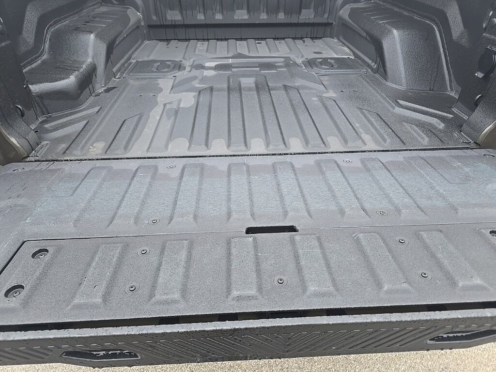 2025 GMC Hummer EV Pickup 4x4 Crew Cab 2X Fond du Lac WI 2025 GMC Hummer EV Pickup 4x4 Crew Cab 2X Fond du Lac WI