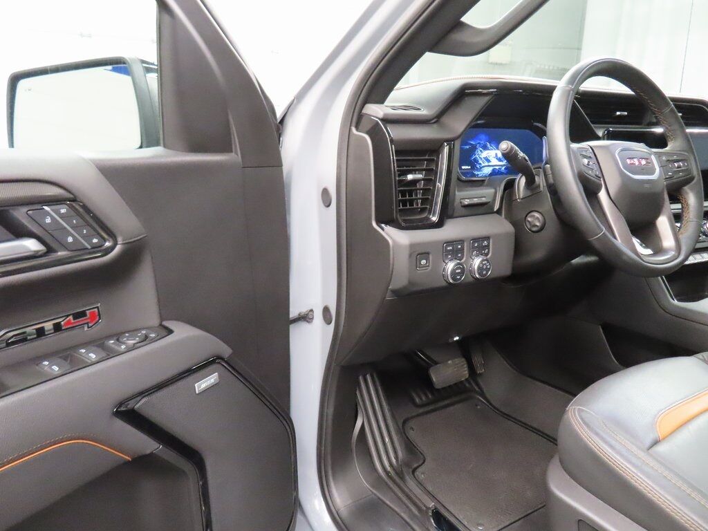 2025 GMC Sierra 1500 4x4 Crew Cab AT4 Fond du Lac WI 2025 GMC Sierra 1500 4x4 Crew Cab AT4 Fond du Lac WI