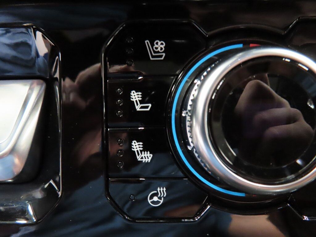 2025 GMC Sierra 1500 4x4 Crew Cab Denali Ultimate Fond du Lac WI 2025 GMC Sierra 1500 4x4 Crew Cab Denali Ultimate Fond du Lac WI