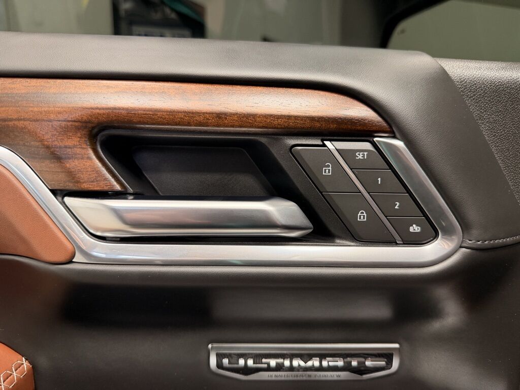 2025 GMC Sierra 1500 4x4 Crew Cab Denali Ultimate Minocqua WI 2025 GMC Sierra 1500 4x4 Crew Cab Denali Ultimate Minocqua WI