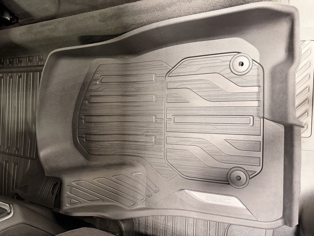 2025 GMC Sierra 1500 4x4 Crew Cab Denali Ultimate Minocqua WI 2025 GMC Sierra 1500 4x4 Crew Cab Denali Ultimate Minocqua WI