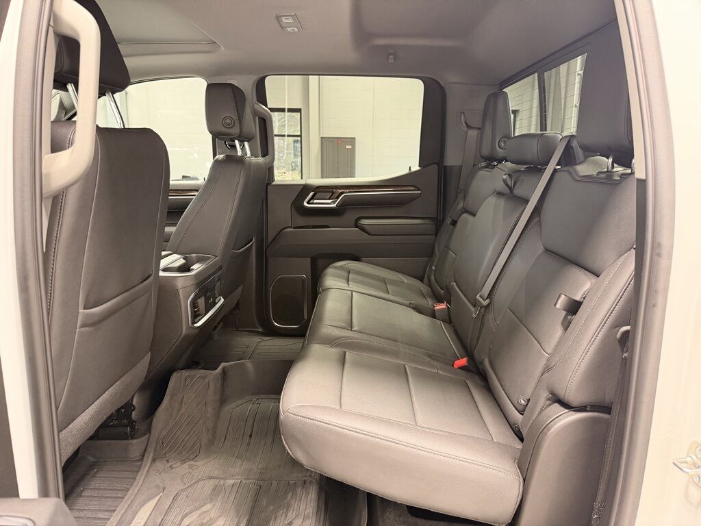 2025 GMC Sierra 1500 4x4 Crew Cab Elevation Minocqua WI 2025 GMC Sierra 1500 4x4 Crew Cab Elevation Minocqua WI