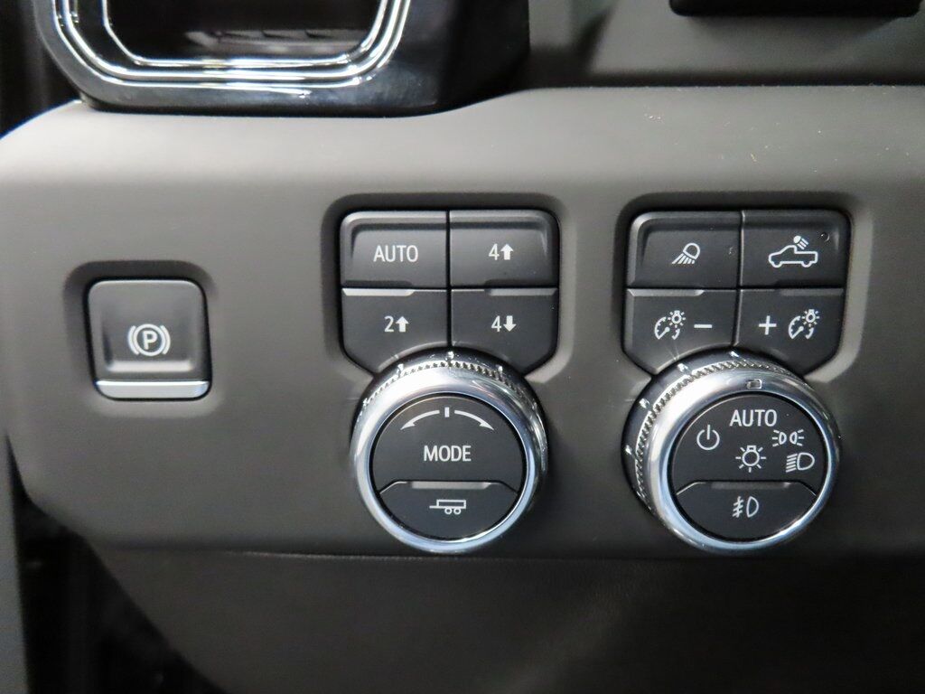 2025 GMC Sierra 2500HD 4x4 Crew Cab AT4 Fond du Lac WI 2025 GMC Sierra 2500HD 4x4 Crew Cab AT4 Fond du Lac WI