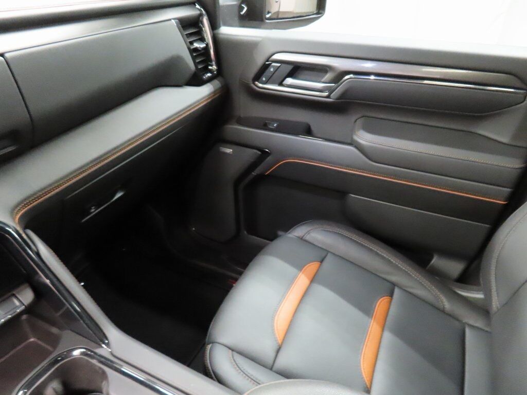 2025 GMC Sierra 2500HD 4x4 Crew Cab AT4 Fond du Lac WI 2025 GMC Sierra 2500HD 4x4 Crew Cab AT4 Fond du Lac WI