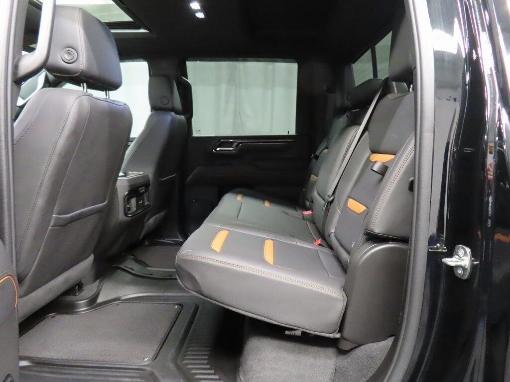 2025 GMC Sierra 2500HD 4x4 Crew Cab AT4 Fond du Lac WI 2025 GMC Sierra 2500HD 4x4 Crew Cab AT4 Fond du Lac WI