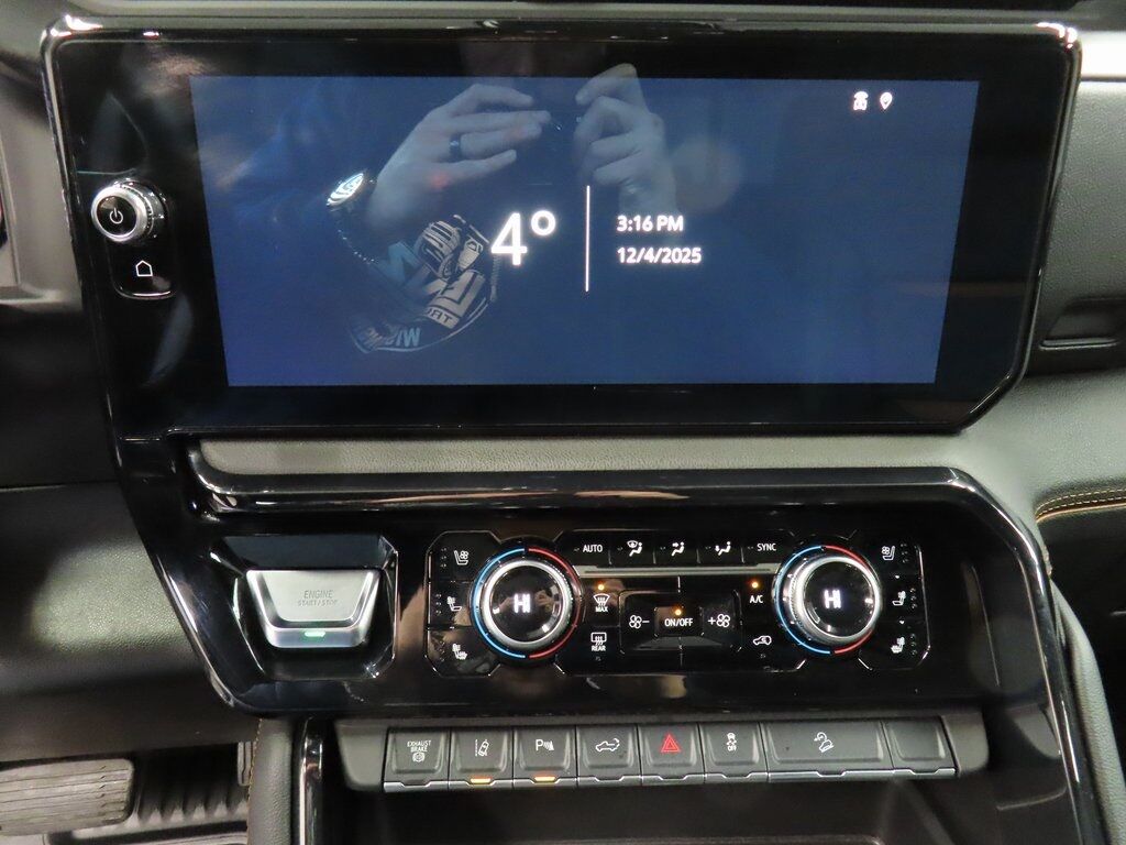 2025 GMC Sierra 2500HD 4x4 Crew Cab AT4 Fond du Lac WI 2025 GMC Sierra 2500HD 4x4 Crew Cab AT4 Fond du Lac WI