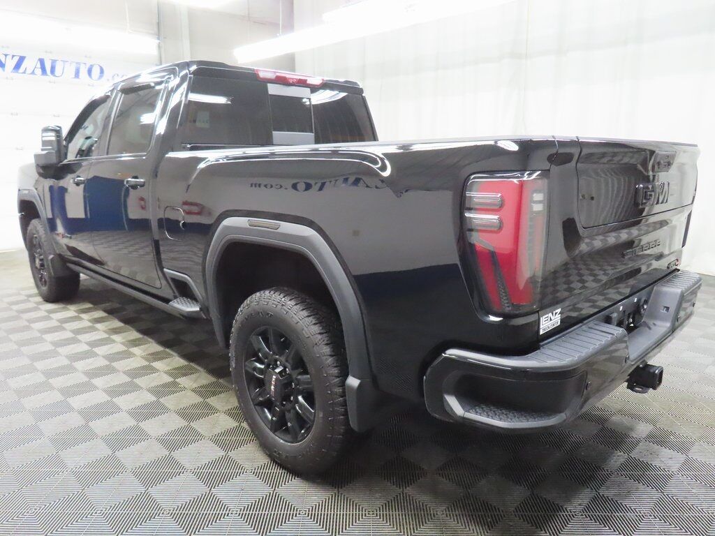 2025 GMC Sierra 2500HD 4x4 Crew Cab AT4 Fond du Lac WI 2025 GMC Sierra 2500HD 4x4 Crew Cab AT4 Fond du Lac WI