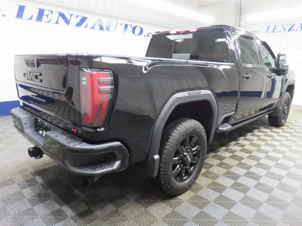 2025 GMC Sierra 2500HD 4x4 Crew Cab AT4 Fond du Lac WI 2025 GMC Sierra 2500HD 4x4 Crew Cab AT4 Fond du Lac WI