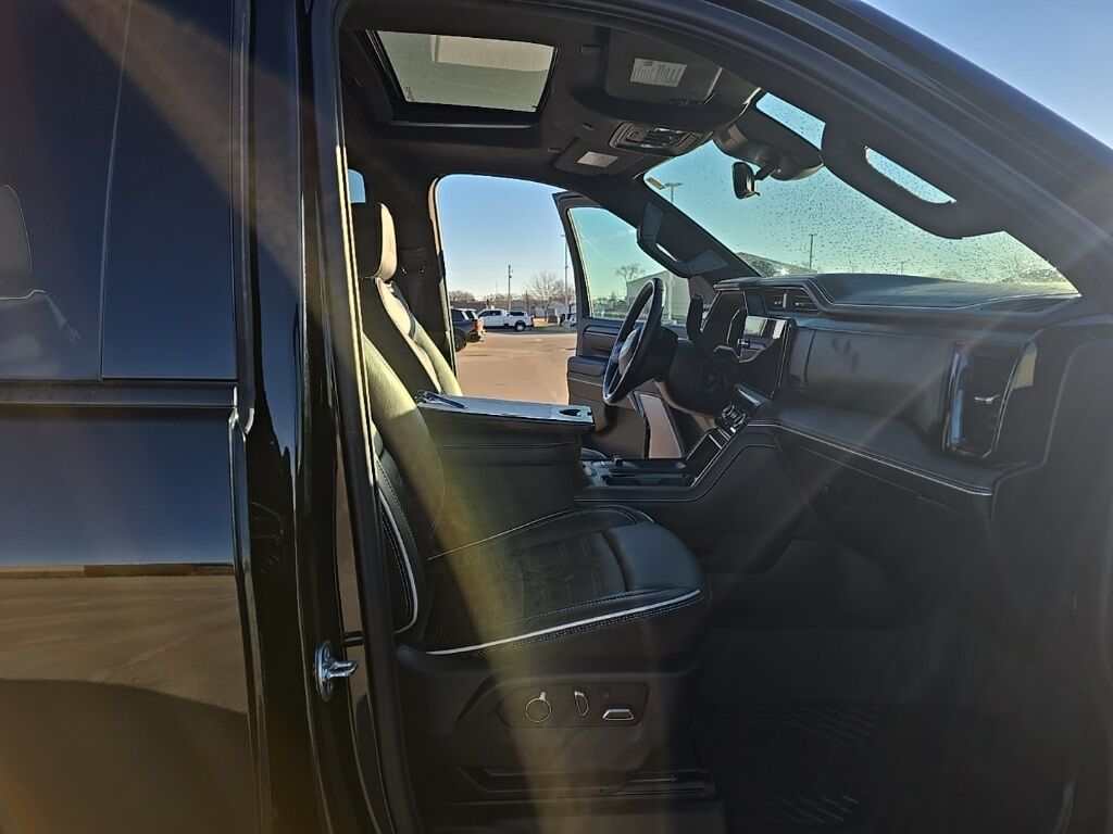 2025 GMC Sierra 2500HD 4x4 Crew Cab AT4X Fond du Lac WI 2025 GMC Sierra 2500HD 4x4 Crew Cab AT4X Fond du Lac WI