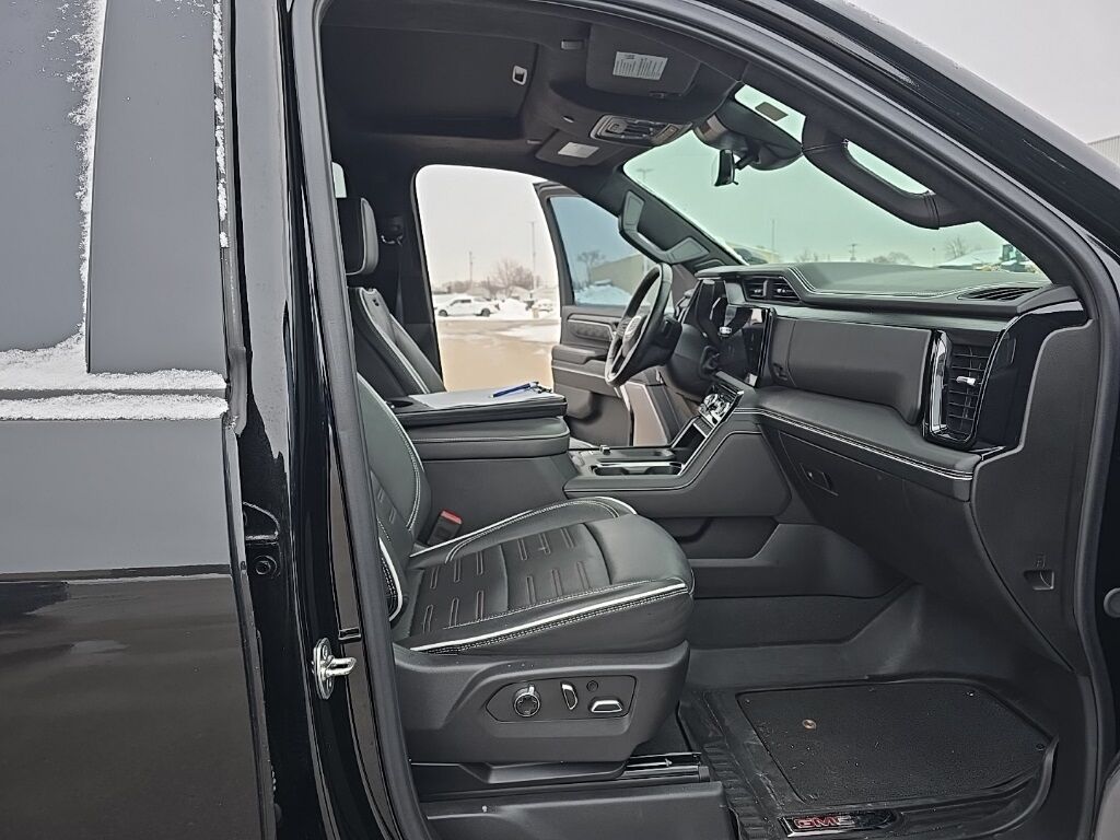 2025 GMC Sierra 2500HD 4x4 Crew Cab AT4X Fond du Lac WI 2025 GMC Sierra 2500HD 4x4 Crew Cab AT4X Fond du Lac WI