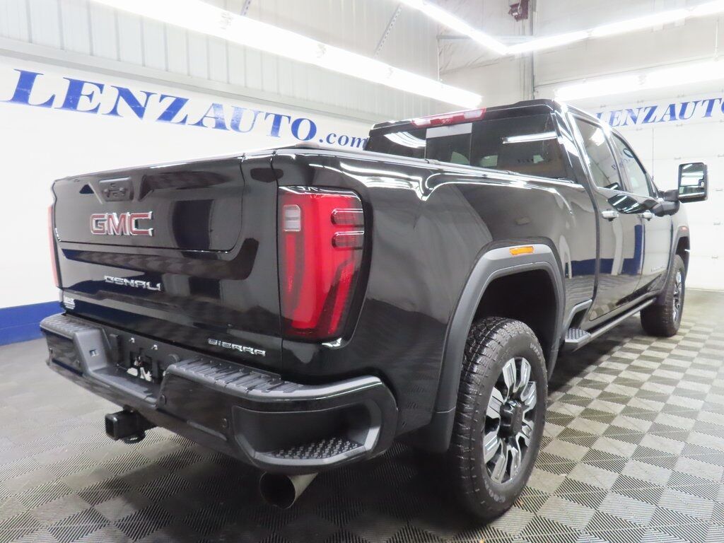 2025 GMC Sierra 2500HD 4x4 Crew Cab Denali Fond du Lac WI 2025 GMC Sierra 2500HD 4x4 Crew Cab Denali Fond du Lac WI