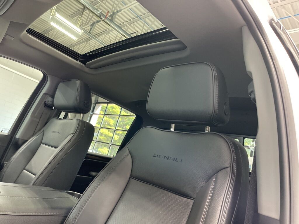 2025 GMC Sierra 2500HD 4x4 Crew Cab Denali Minocqua WI 2025 GMC Sierra 2500HD 4x4 Crew Cab Denali Minocqua WI