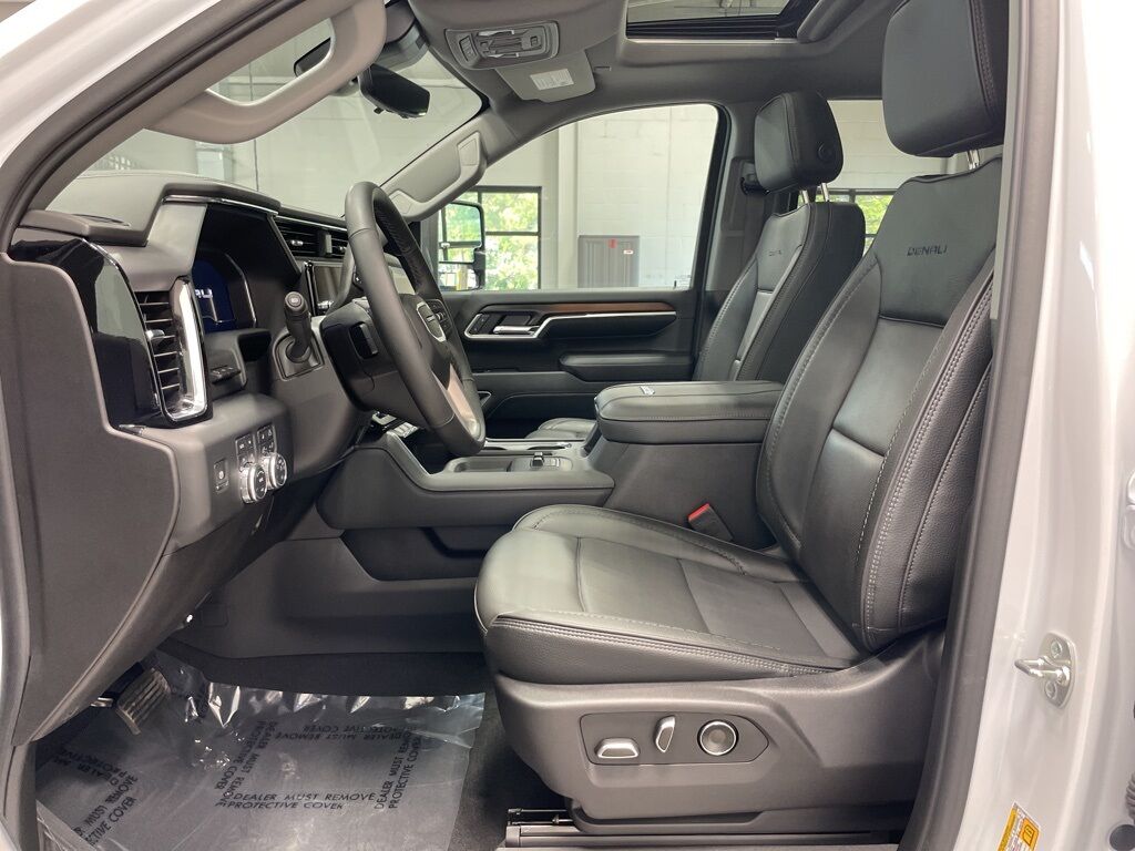 2025 GMC Sierra 2500HD 4x4 Crew Cab Denali Minocqua WI 2025 GMC Sierra 2500HD 4x4 Crew Cab Denali Minocqua WI