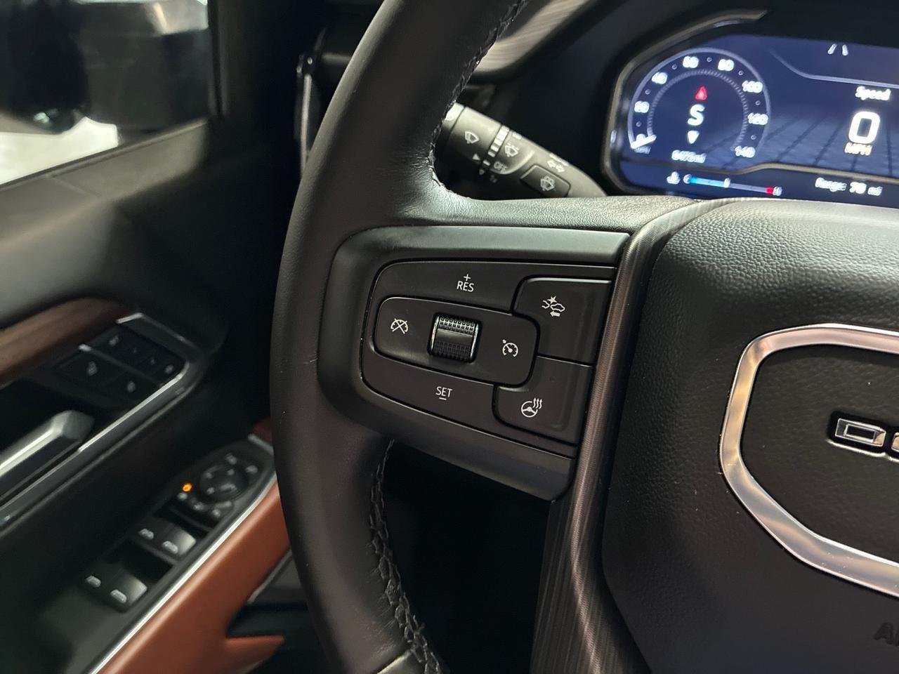 2025 GMC Sierra 2500HD Denali Ultimate, 9k Miles, Mac Tow, Illuminated Door Sills, Tailgate Step Lights, Puddle Lamps Houston TX 2025 GMC Sierra 2500HD Denali Ultimate, 9k Miles, Mac Tow, Illuminated Door Sills, Tailgate Step Lights, Puddle Lamps Houston TX