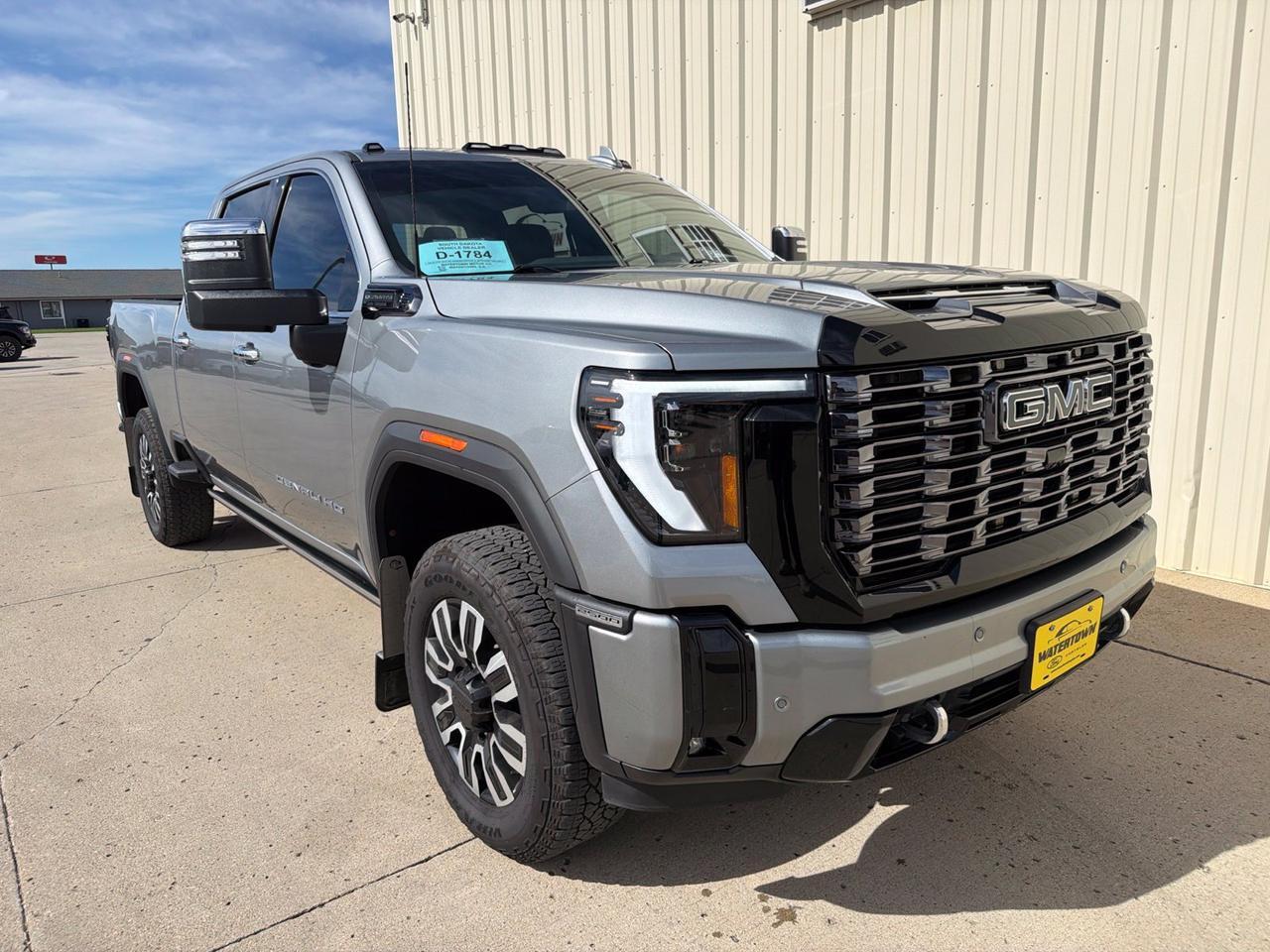 2025 GMC Sierra 2500HD Denali Ultimate Watertown SD 2025 GMC Sierra 2500HD Denali Ultimate Watertown SD