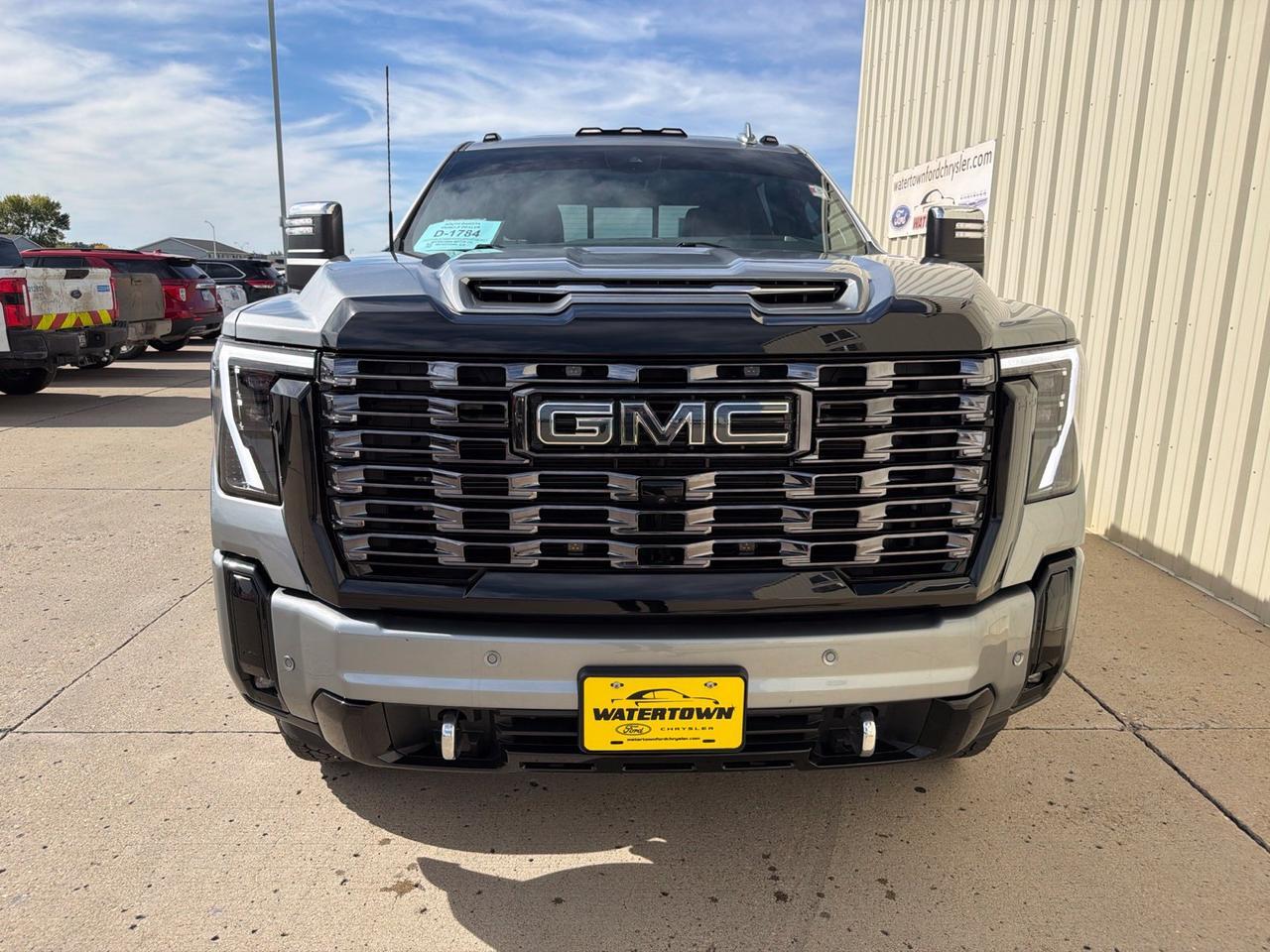 2025 GMC Sierra 2500HD Denali Ultimate Watertown SD 2025 GMC Sierra 2500HD Denali Ultimate Watertown SD