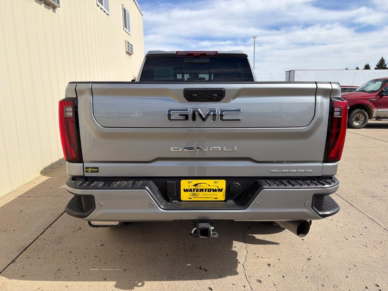 2025 GMC Sierra 2500HD Denali Ultimate Watertown SD 2025 GMC Sierra 2500HD Denali Ultimate Watertown SD