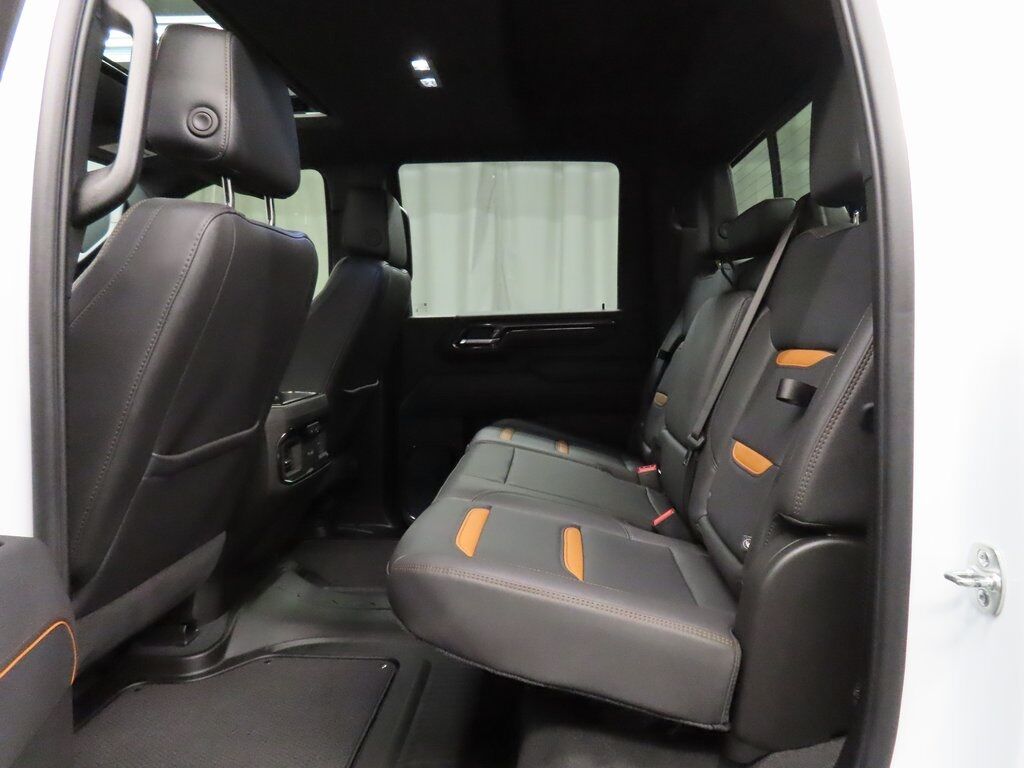 2025 GMC Sierra 3500HD 4x4 Crew Cab AT4 SRW Fond du Lac WI 2025 GMC Sierra 3500HD 4x4 Crew Cab AT4 SRW Fond du Lac WI