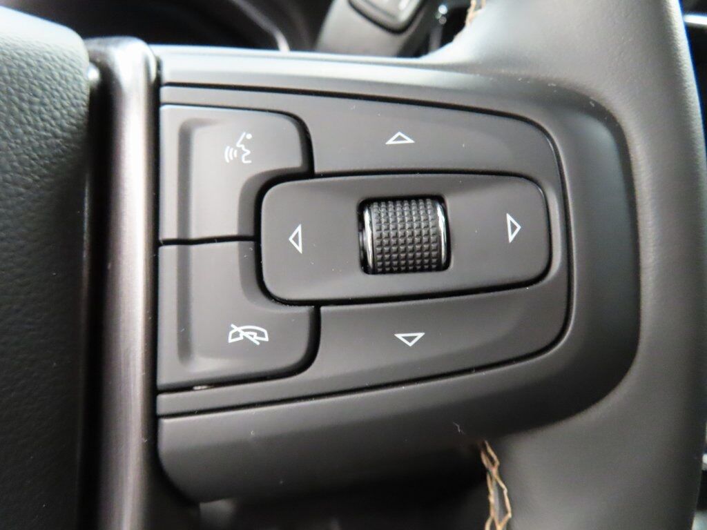 2025 GMC Sierra 3500HD 4x4 Crew Cab AT4 SRW Fond du Lac WI 2025 GMC Sierra 3500HD 4x4 Crew Cab AT4 SRW Fond du Lac WI