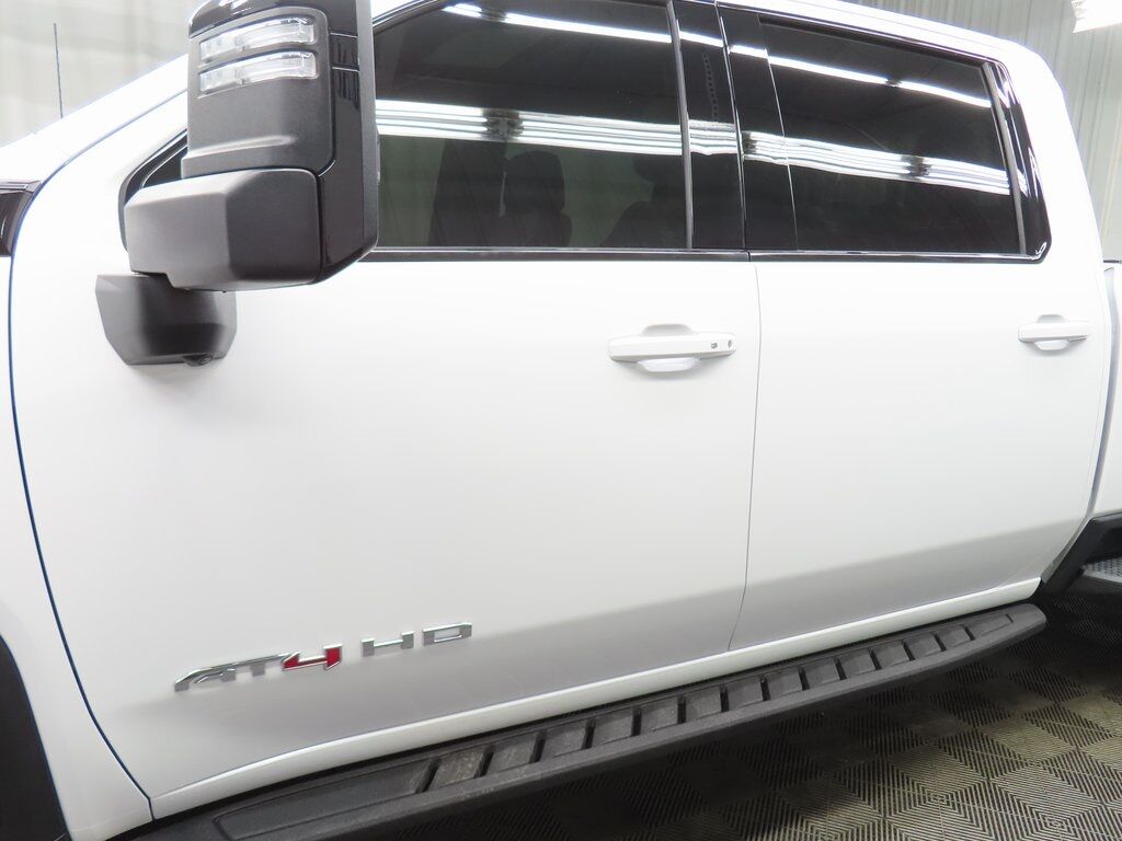 2025 GMC Sierra 3500HD 4x4 Crew Cab AT4 SRW Fond du Lac WI 2025 GMC Sierra 3500HD 4x4 Crew Cab AT4 SRW Fond du Lac WI