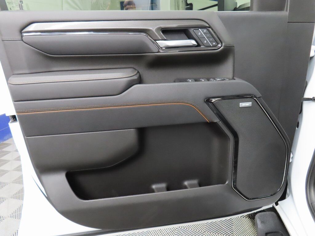 2025 GMC Sierra 3500HD 4x4 Crew Cab AT4 SRW Fond du Lac WI 2025 GMC Sierra 3500HD 4x4 Crew Cab AT4 SRW Fond du Lac WI