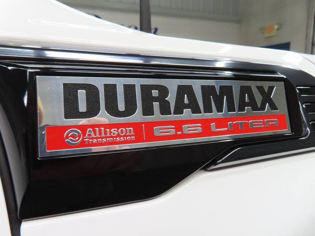 2025 GMC Sierra 3500HD 4x4 Crew Cab AT4 SRW Fond du Lac WI 2025 GMC Sierra 3500HD 4x4 Crew Cab AT4 SRW Fond du Lac WI