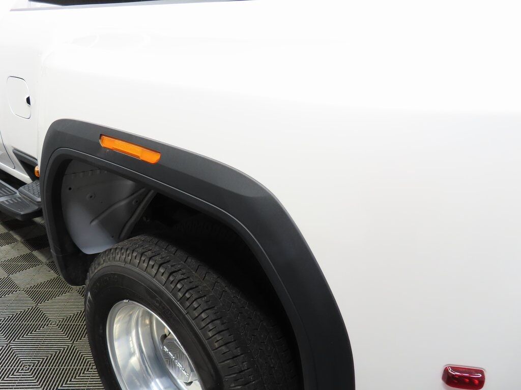 2025 GMC Sierra 3500HD 4x4 Crew Cab Denali DRW Fond du Lac WI 2025 GMC Sierra 3500HD 4x4 Crew Cab Denali DRW Fond du Lac WI