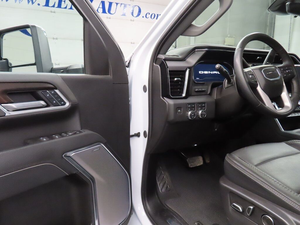 2025 GMC Sierra 3500HD 4x4 Crew Cab Denali DRW Fond du Lac WI 2025 GMC Sierra 3500HD 4x4 Crew Cab Denali DRW Fond du Lac WI