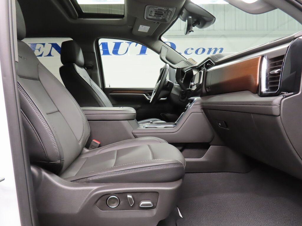 2025 GMC Sierra 3500HD 4x4 Crew Cab Denali DRW Fond du Lac WI 2025 GMC Sierra 3500HD 4x4 Crew Cab Denali DRW Fond du Lac WI