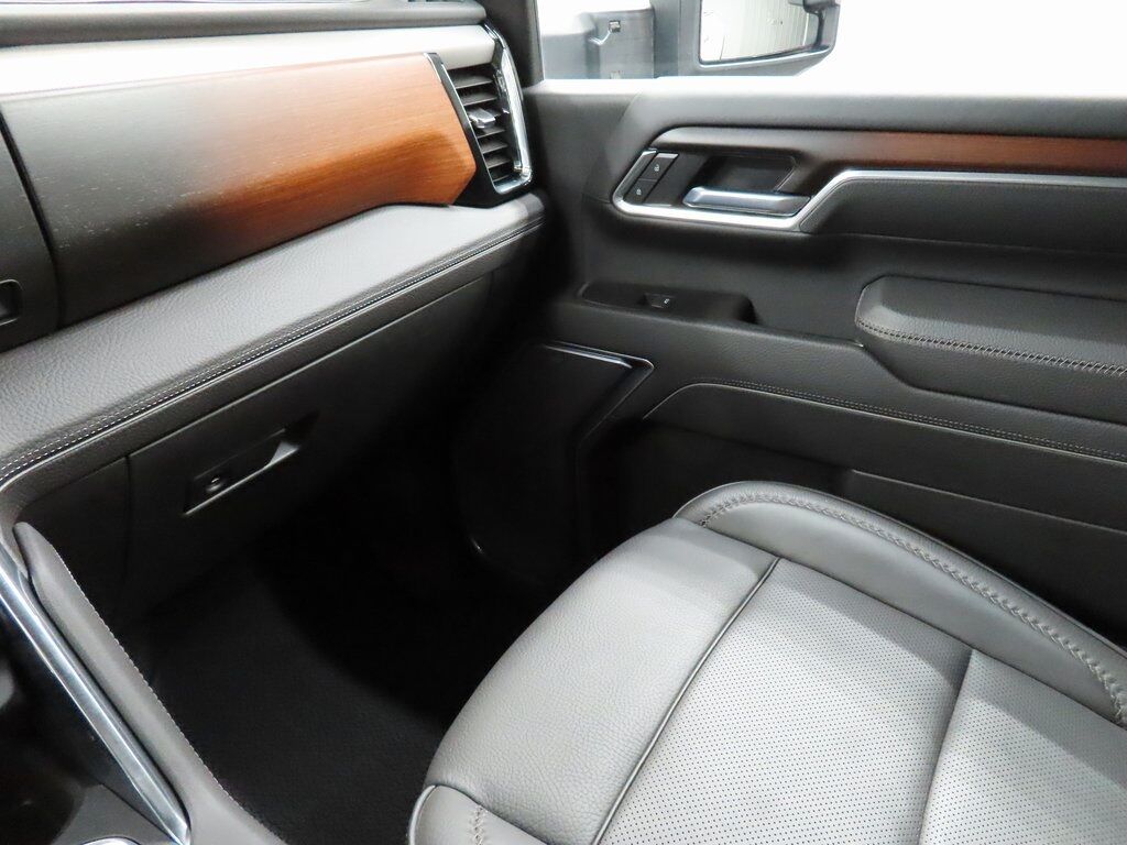 2025 GMC Sierra 3500HD 4x4 Crew Cab Denali DRW Fond du Lac WI 2025 GMC Sierra 3500HD 4x4 Crew Cab Denali DRW Fond du Lac WI