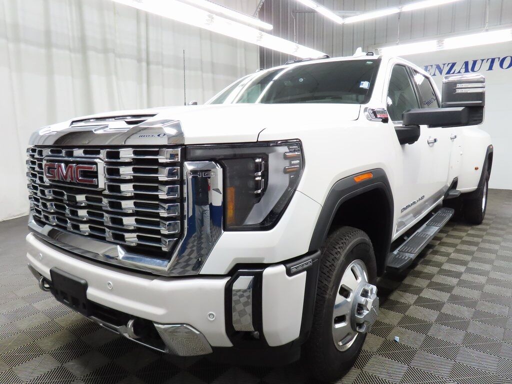 2025 GMC Sierra 3500HD 4x4 Crew Cab Denali DRW Fond du Lac WI 2025 GMC Sierra 3500HD 4x4 Crew Cab Denali DRW Fond du Lac WI